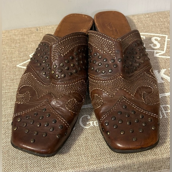 Sesto Meucci Studded Slip On Mules - Picture 2 of 6